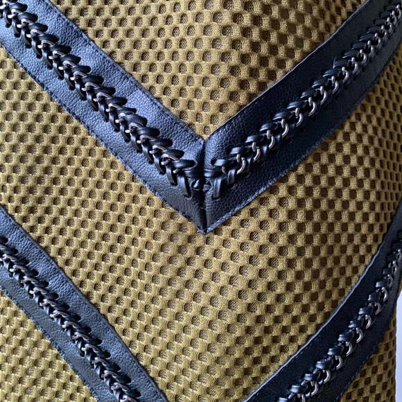 ELIYA THE LABEL Dorset Cut Out Chain Dress - Picture 13 of 13